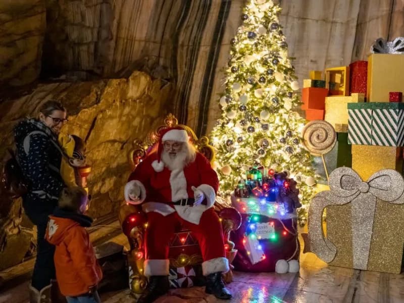 Locandina: Grotta di Babbo Natale 2025 || Ornavasso (VB)